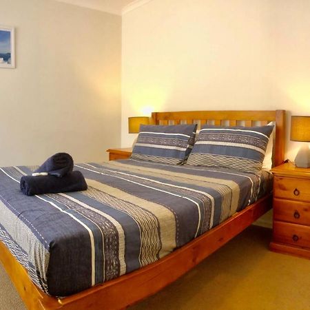 Beach House Opposite Ocean 4 Bed 2 Bathroom With Pool 杰拉尔顿 外观 照片